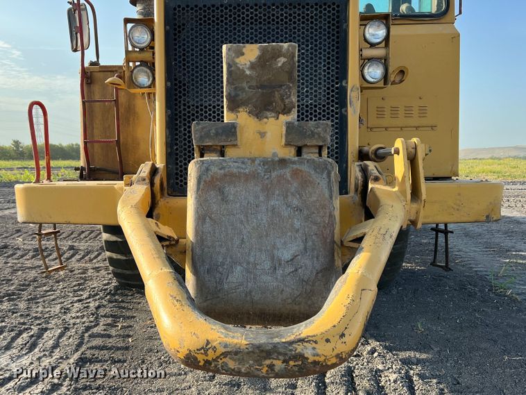 image for item DK7015 1987 Caterpillar 637E  conventional scraper