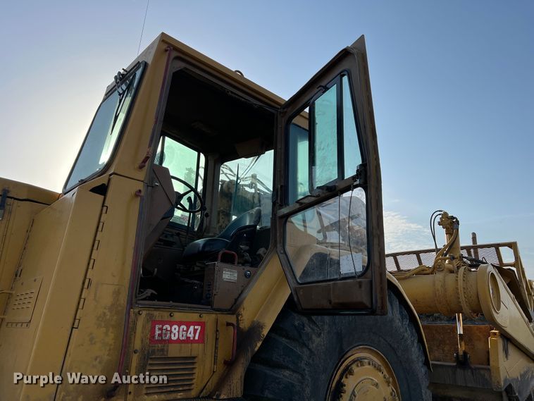 image for item DK7015 1987 Caterpillar 637E  conventional scraper