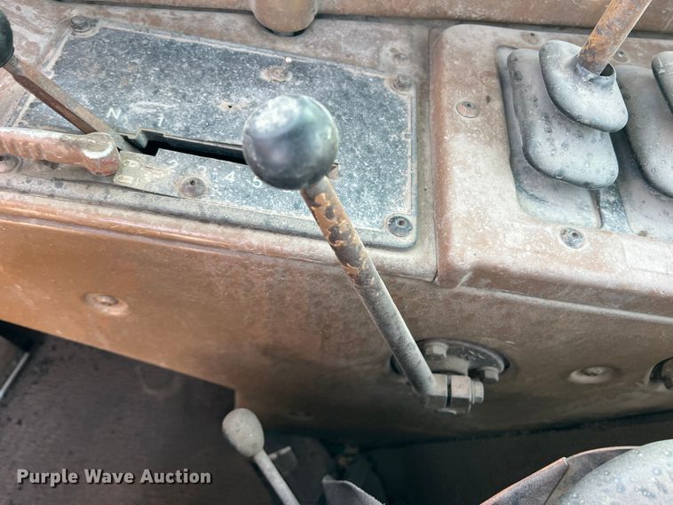 image for item DK7015 1987 Caterpillar 637E  conventional scraper