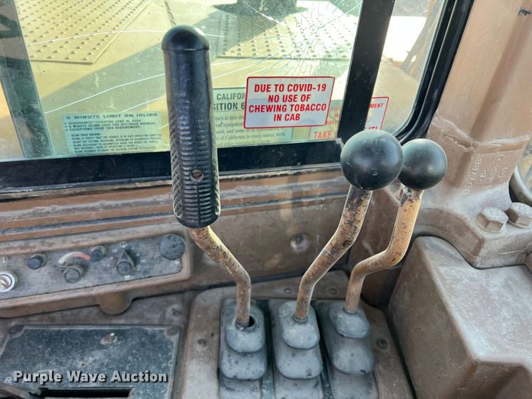 image for item DK7015 1987 Caterpillar 637E  conventional scraper