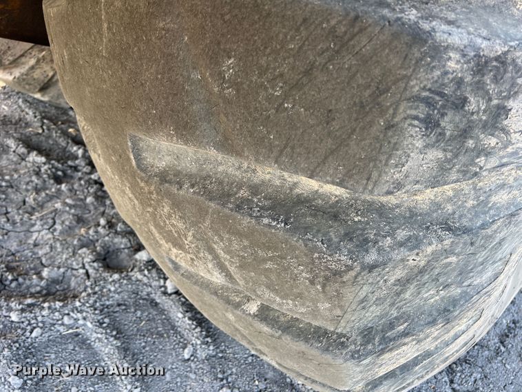 image for item DK7015 1987 Caterpillar 637E  conventional scraper