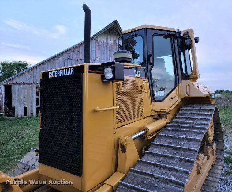 image for item DL6603 2002 Caterpillar D6M XL  dozer