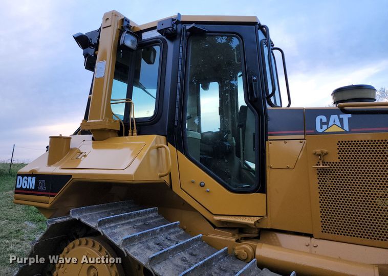 image for item DL6603 2002 Caterpillar D6M XL  dozer