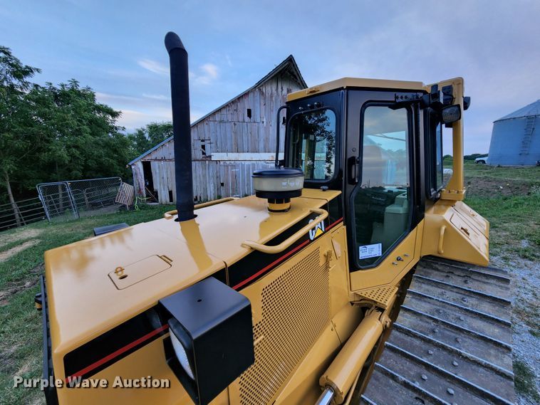 image for item DL6603 2002 Caterpillar D6M XL  dozer