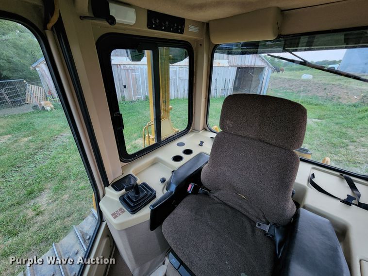 image for item DL6603 2002 Caterpillar D6M XL  dozer