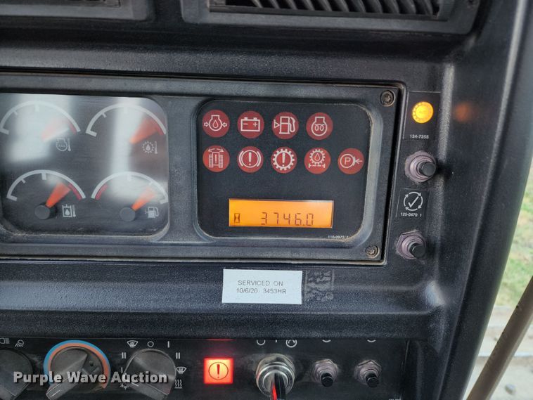 image for item DL6603 2002 Caterpillar D6M XL  dozer