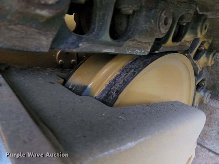 image for item DL6603 2002 Caterpillar D6M XL  dozer