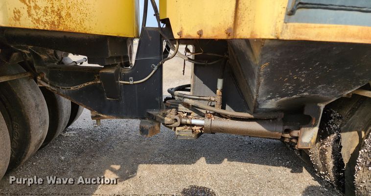 image for item DL6678 1997 Bomag BW11R  pneumatic roller