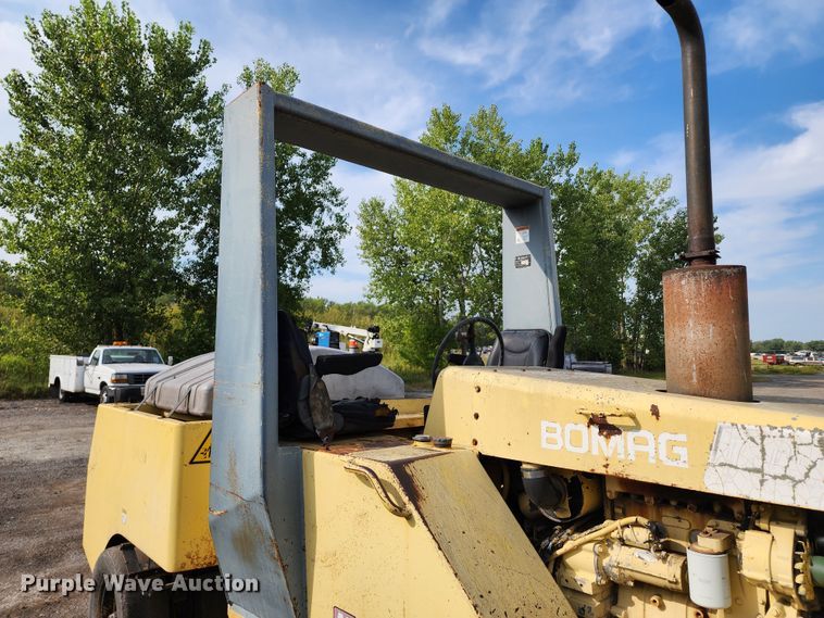 image for item DL6678 1997 Bomag BW11R  pneumatic roller
