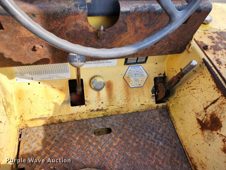 image for item DL6678 1997 Bomag BW11R  pneumatic roller