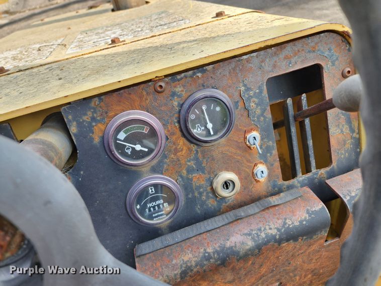 image for item DL6678 1997 Bomag BW11R  pneumatic roller