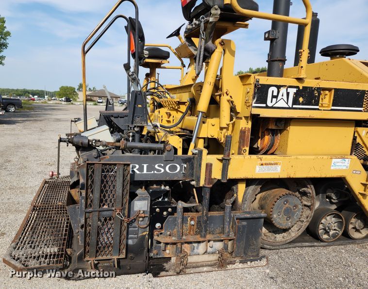image for item DL6679 2002 Caterpillar AP1055B  paver
