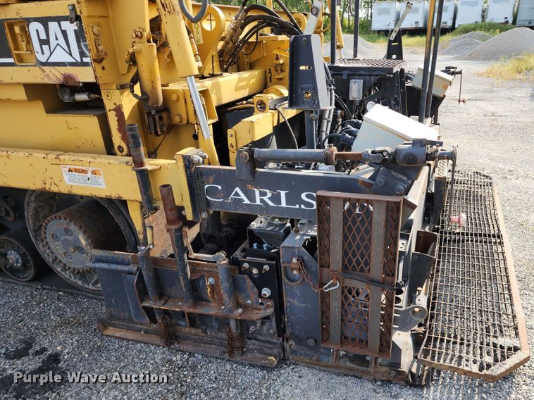 image for item DL6679 2002 Caterpillar AP1055B  paver