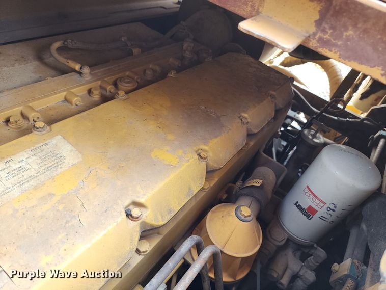 image for item DL6679 2002 Caterpillar AP1055B  paver