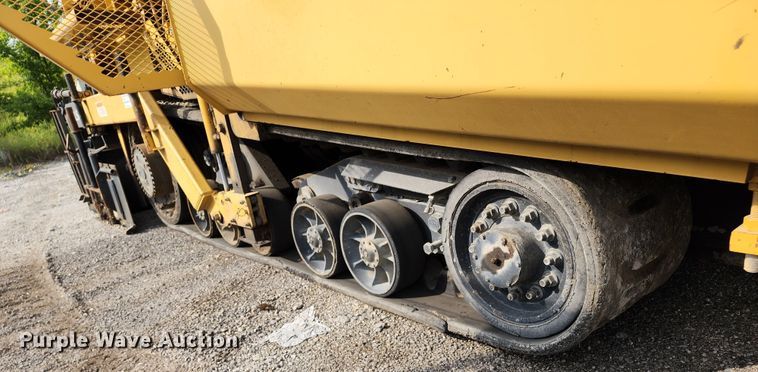 image for item DL6679 2002 Caterpillar AP1055B  paver