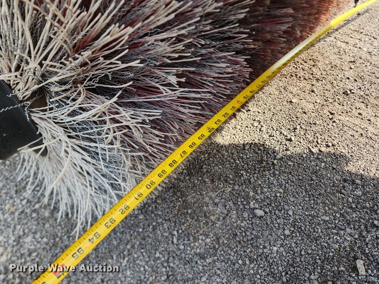 image for item DL6680 1985 Broce H15  broom