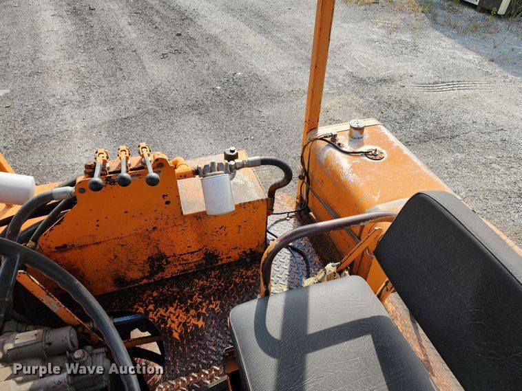 image for item DL6680 1985 Broce H15  broom