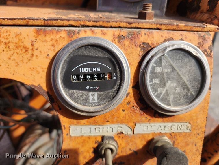 image for item DL6680 1985 Broce H15  broom