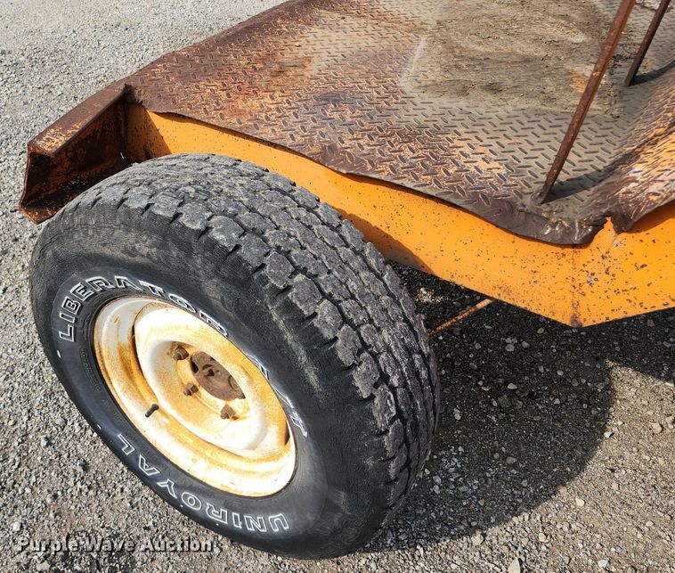 image for item DL6680 1985 Broce H15  broom