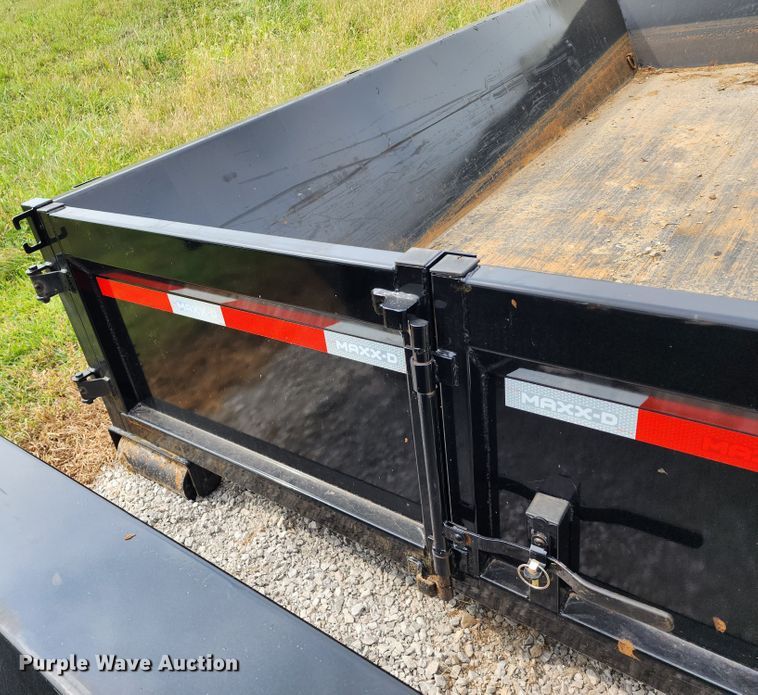 image for item DL6682 Roll-off container