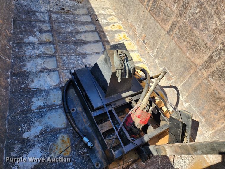 image for item DL6710 Ox Bodies  dump bed