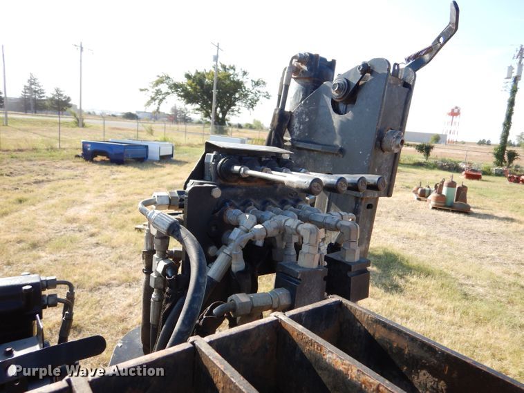 image for item DM2498 2008 Ditch Witch JT2020 Mach 1  directional boring unit