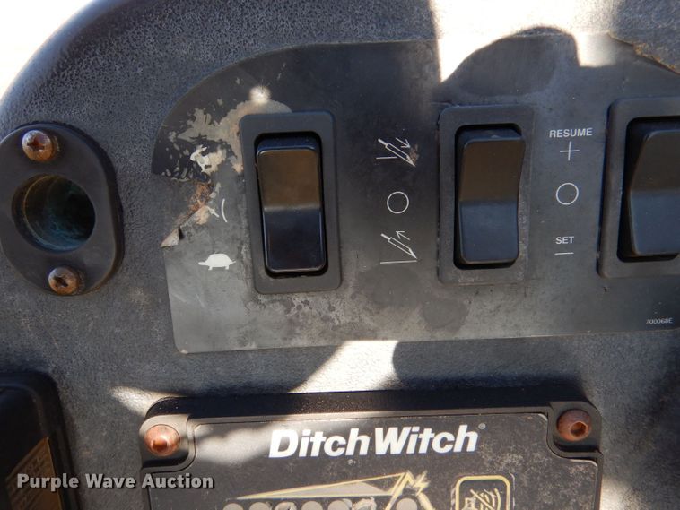 image for item DM2498 2008 Ditch Witch JT2020 Mach 1  directional boring unit