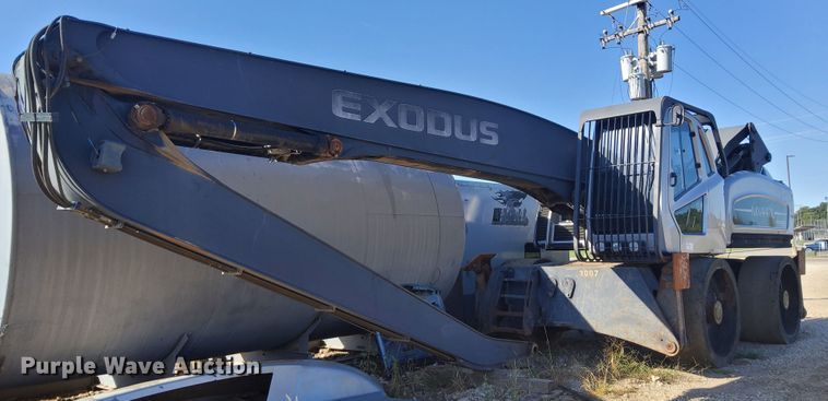 image for item DM3133 2010 Exodus MX447L  long reach wheeled excavator