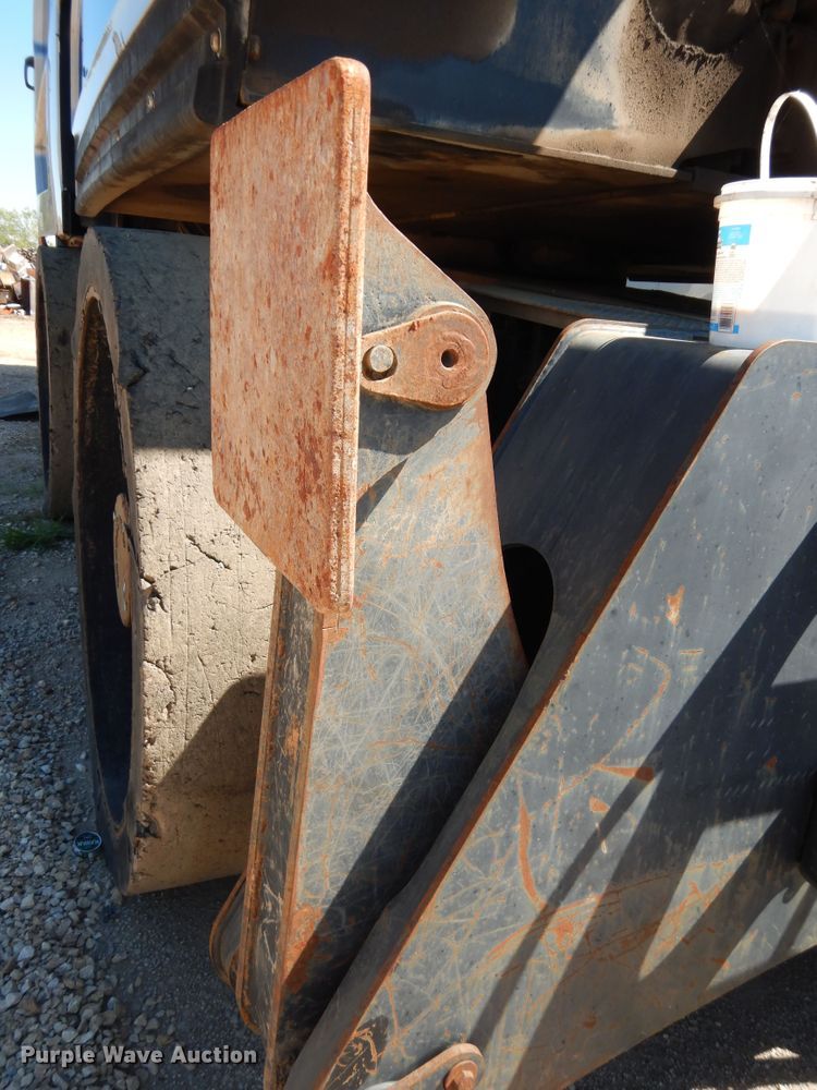 image for item DM3133 2010 Exodus MX447L  long reach wheeled excavator