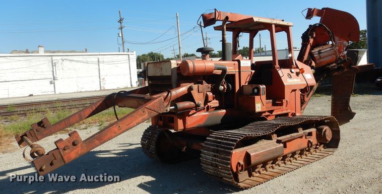image for item DM3136 1994 Ditch Witch HT100  cable plow