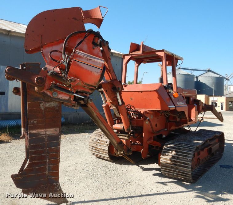 image for item DM3136 1994 Ditch Witch HT100  cable plow