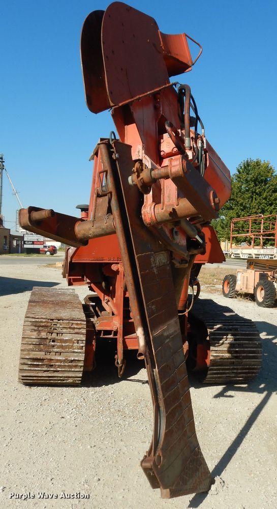 image for item DM3136 1994 Ditch Witch HT100  cable plow