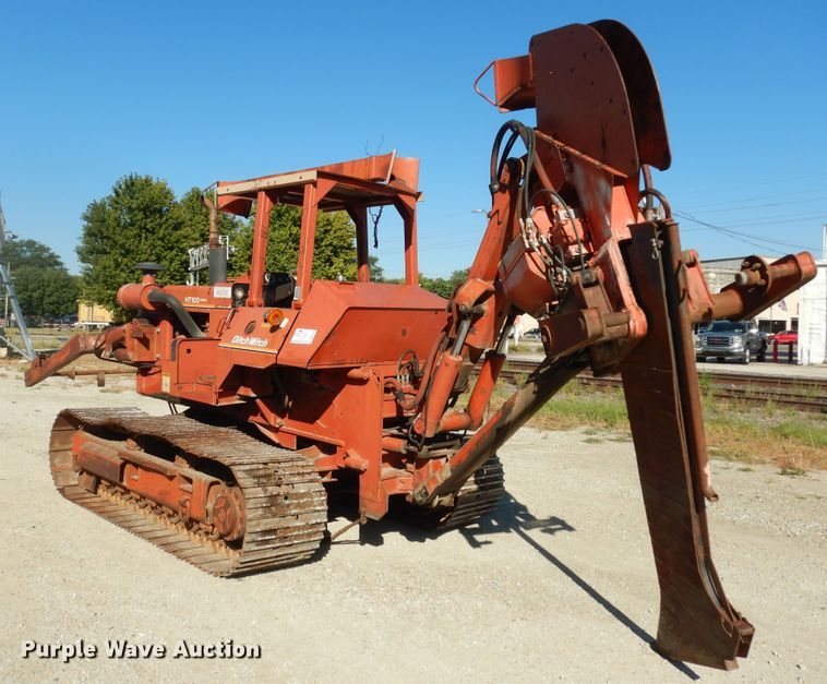 image for item DM3136 1994 Ditch Witch HT100  cable plow