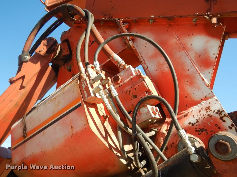 image for item DM3136 1994 Ditch Witch HT100  cable plow
