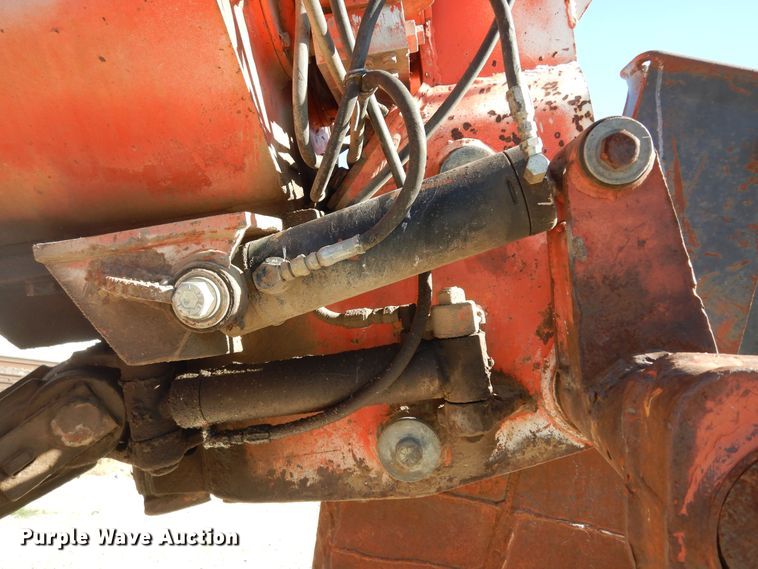 image for item DM3136 1994 Ditch Witch HT100  cable plow