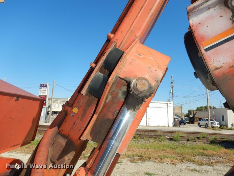 image for item DM3136 1994 Ditch Witch HT100  cable plow