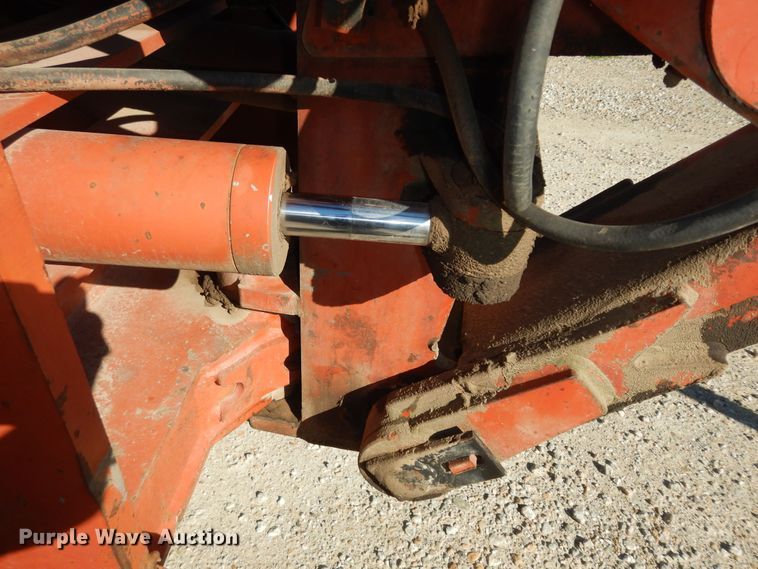 image for item DM3136 1994 Ditch Witch HT100  cable plow