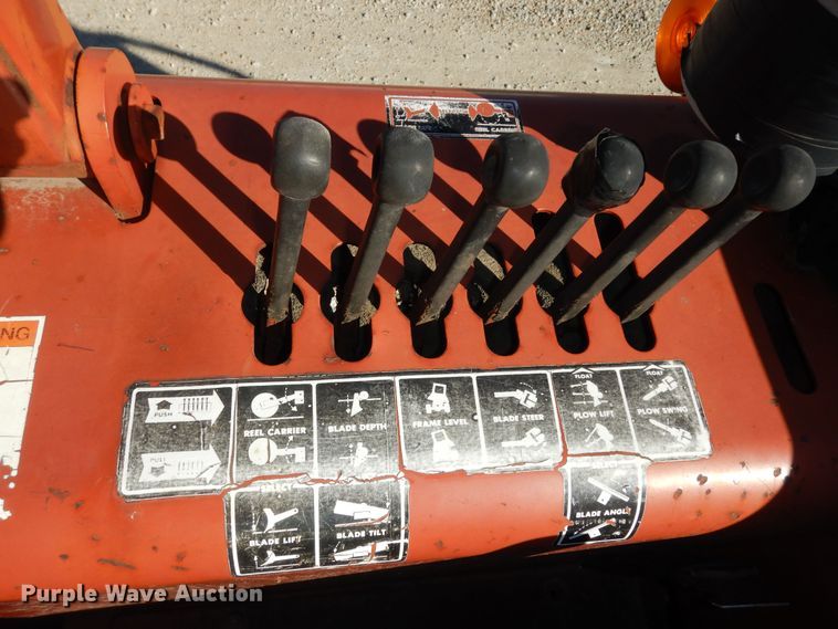 image for item DM3136 1994 Ditch Witch HT100  cable plow