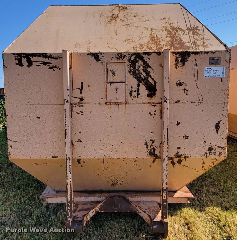 image for item DM8044 Wastequip  roll-off trash compactor dumpster