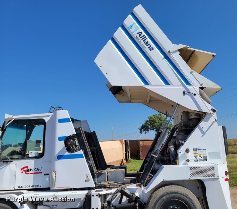 image for item DM8045 2008 Allianz Johnston 4000 Roloff  street sweeper truck
