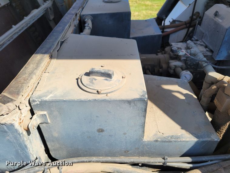 image for item DM8045 2008 Allianz Johnston 4000 Roloff  street sweeper truck