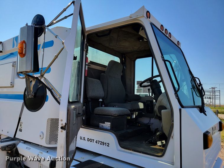 image for item DM8045 2008 Allianz Johnston 4000 Roloff  street sweeper truck