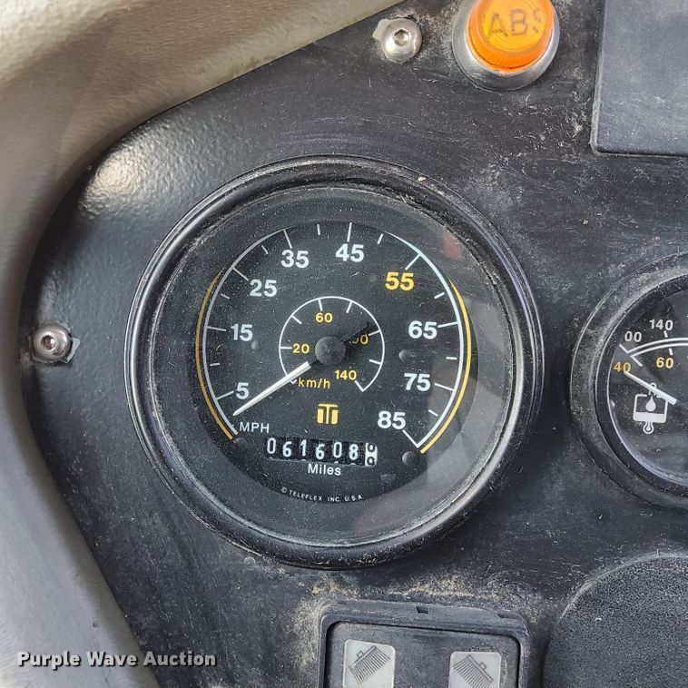 image for item DM8045 2008 Allianz Johnston 4000 Roloff  street sweeper truck