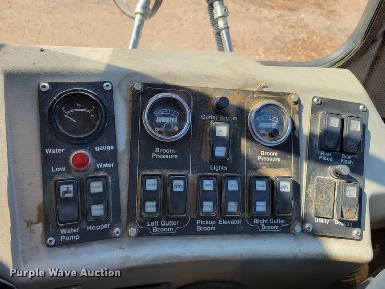 image for item DM8045 2008 Allianz Johnston 4000 Roloff  street sweeper truck