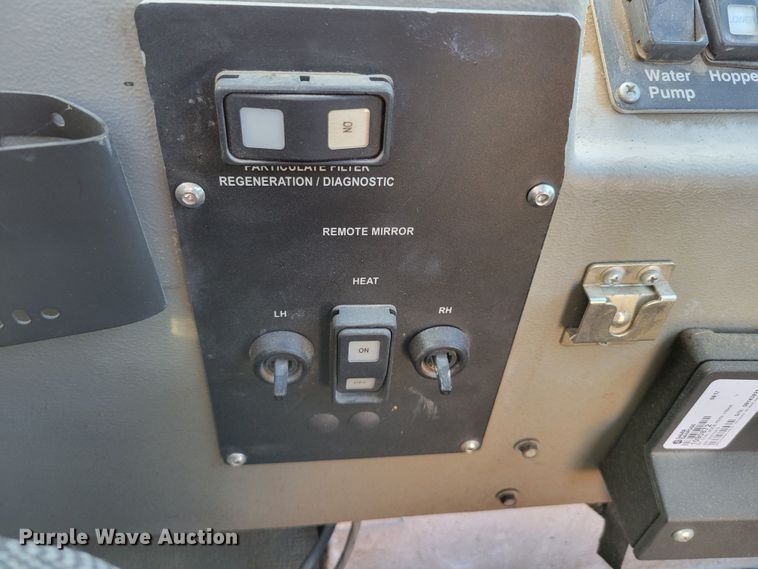 image for item DM8045 2008 Allianz Johnston 4000 Roloff  street sweeper truck