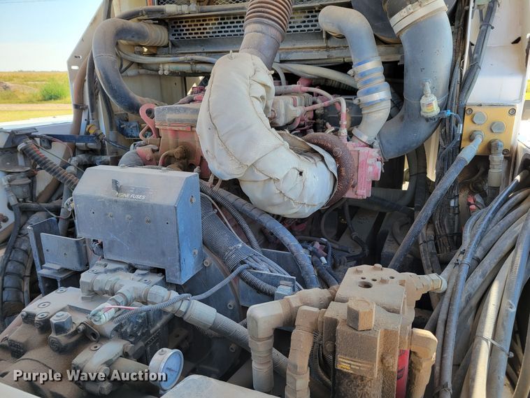 image for item DM8045 2008 Allianz Johnston 4000 Roloff  street sweeper truck