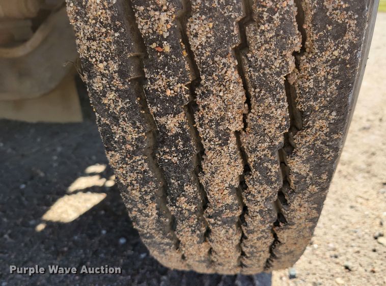 image for item DM8045 2008 Allianz Johnston 4000 Roloff  street sweeper truck