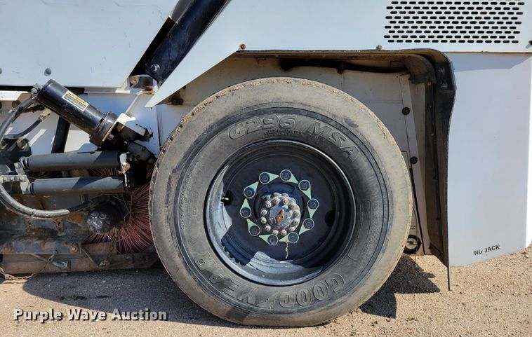 image for item DM8045 2008 Allianz Johnston 4000 Roloff  street sweeper truck