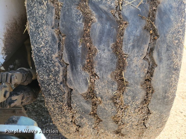 image for item DM8045 2008 Allianz Johnston 4000 Roloff  street sweeper truck