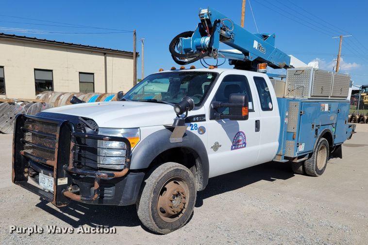 image for item DM8046 2011 Ford F550 Super Duty XL  SuperCab bucket truck